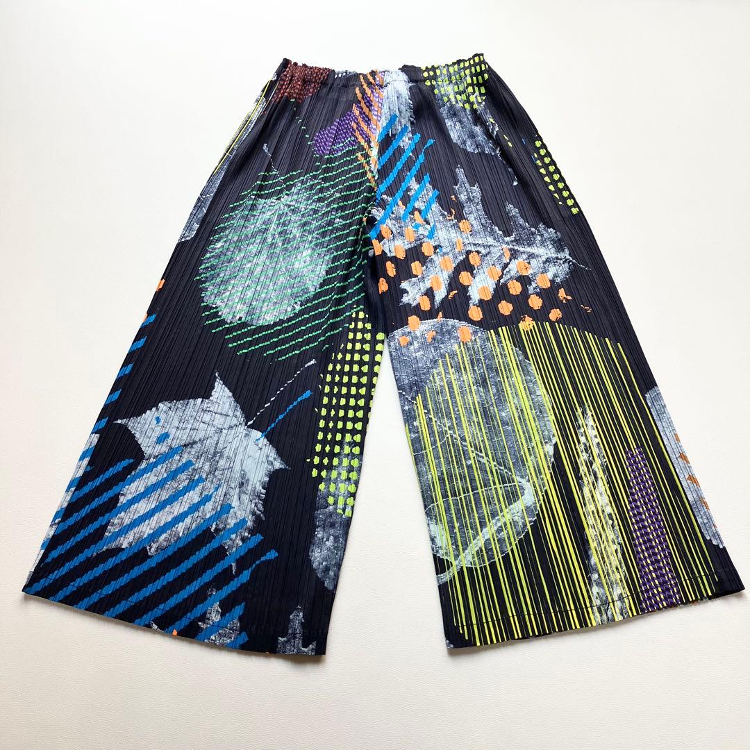 希少　極美品　プリーツプリーズ　マルチカラー　ワイドパンツ　ガウチョパンツ　2