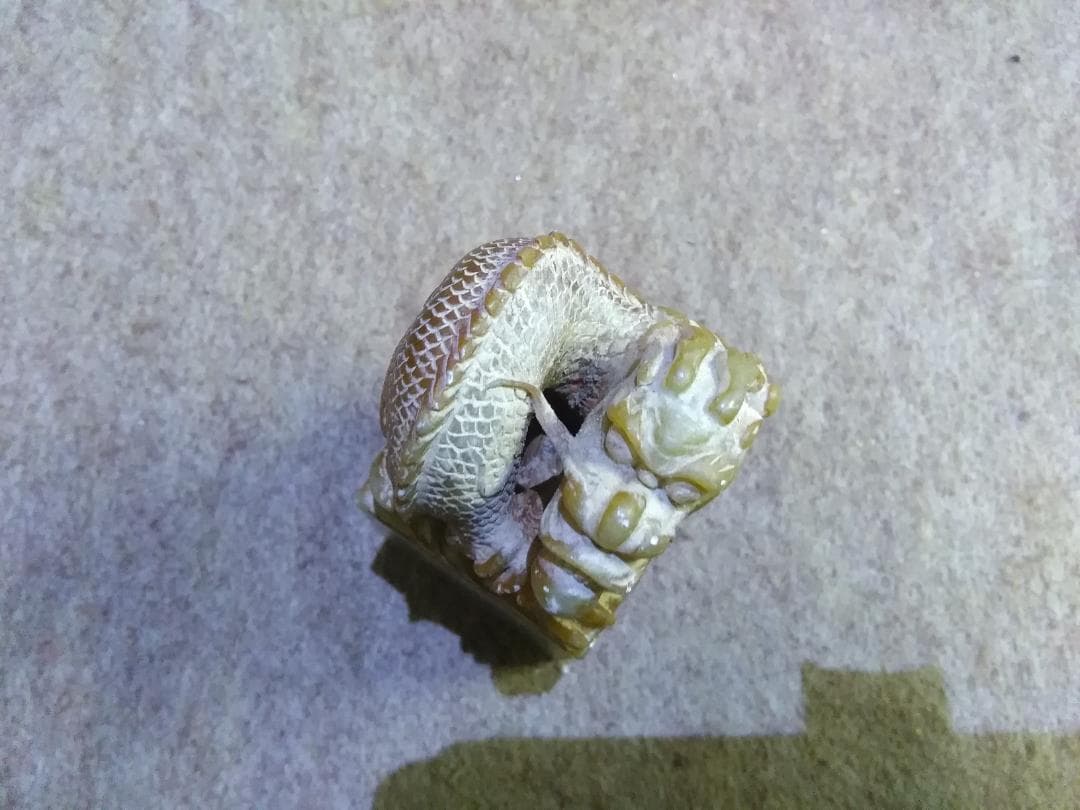 実家の蔵　天然大理石　玉をくわえた龍の彫刻　古い判材　判子材　未使用長期保管品