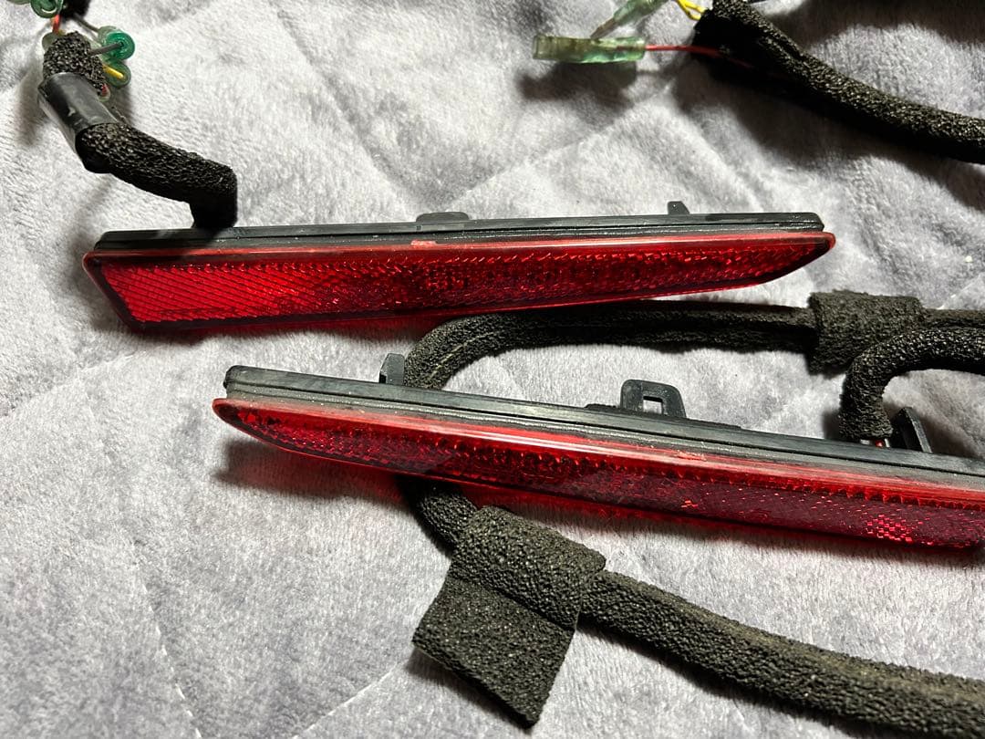 ヴァレンティ　ダイハツ用リヤバンパーLEDリフレクター