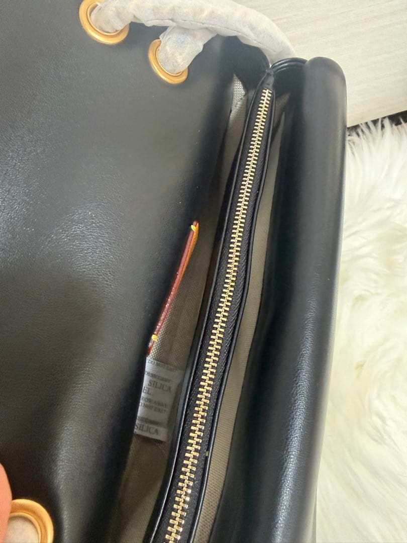 COACH ブラック キルティングショルダーバッグ26cm