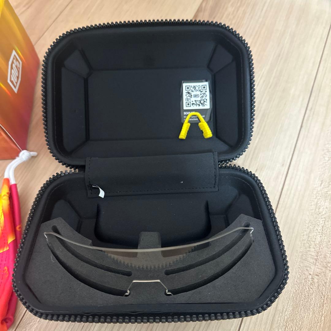 ワンハンドレッド 100% サングラス フェルナンド・タティス Jr.モデル