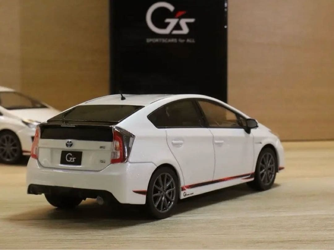 G's PRIUS 070 プリウス カラーサンプル ミニカー 1/30 GS