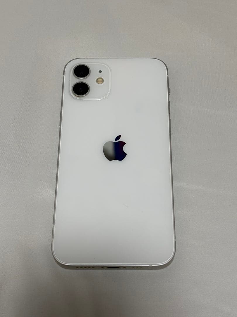 Apple iPhone 12 スターライト　本体