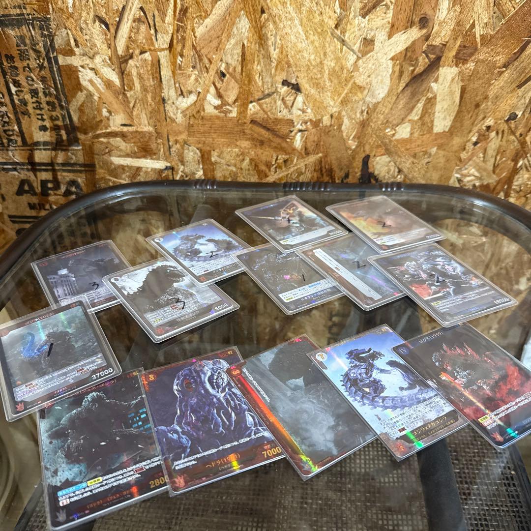 ゴジラカードゲームパラレル５枚とSR