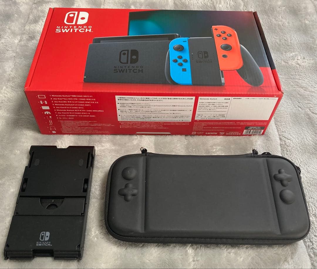 Nintendo Switch 本体 スタンド、ケース付き