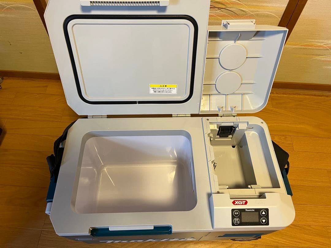 【送料無料】マキタ(makita) コードレス冷温CW001G