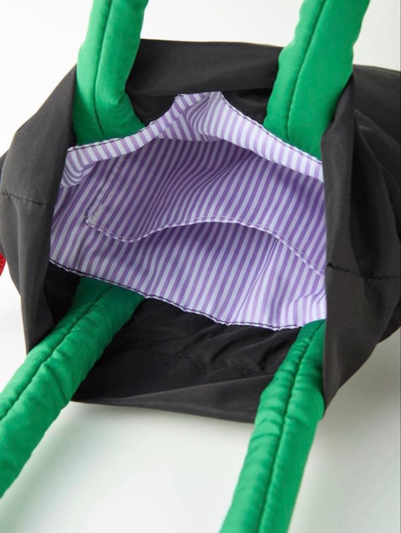 完売 新品未使用　ファミリア　巾着バッグ　ブラックxグリーン　バレンタイン