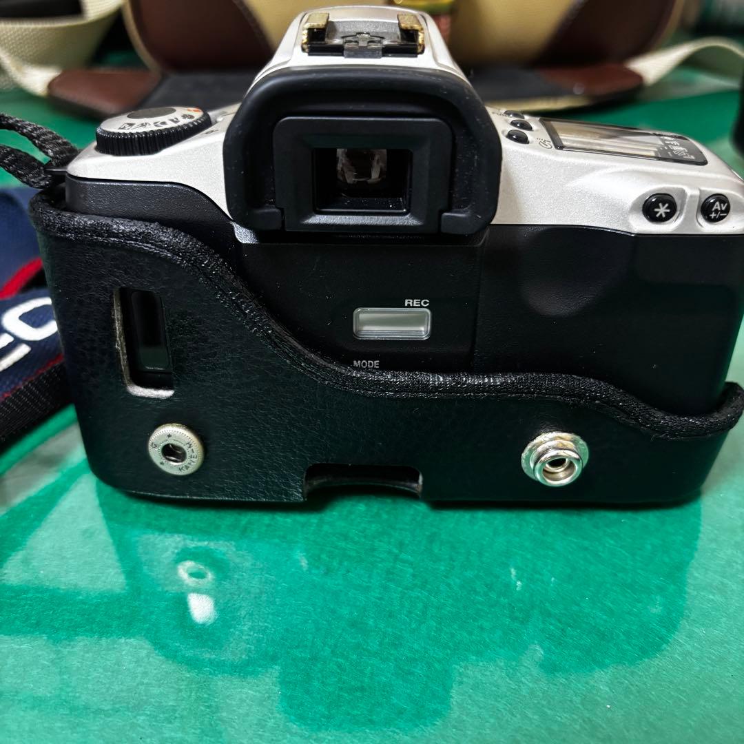 Canon キャノン　EOS Kiss 3 ケース　取扱説明書付