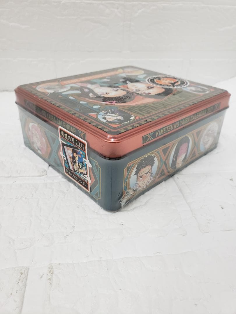 A059-104定 鬼滅の刃 コミックカレンダー2021 特製 缶入り 日めくり