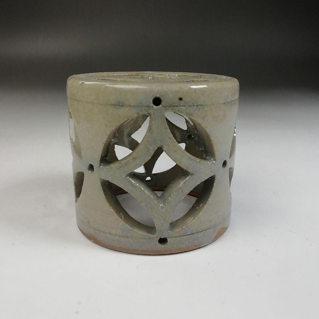 Ｗ１２３　蓋置　『七宝透かし』『小久慈窯 造』　共箱　茶道具