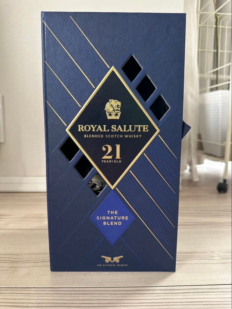 ロイヤルサルート 21年 シグネチャー ブレンドウイスキー 40％ 700ml