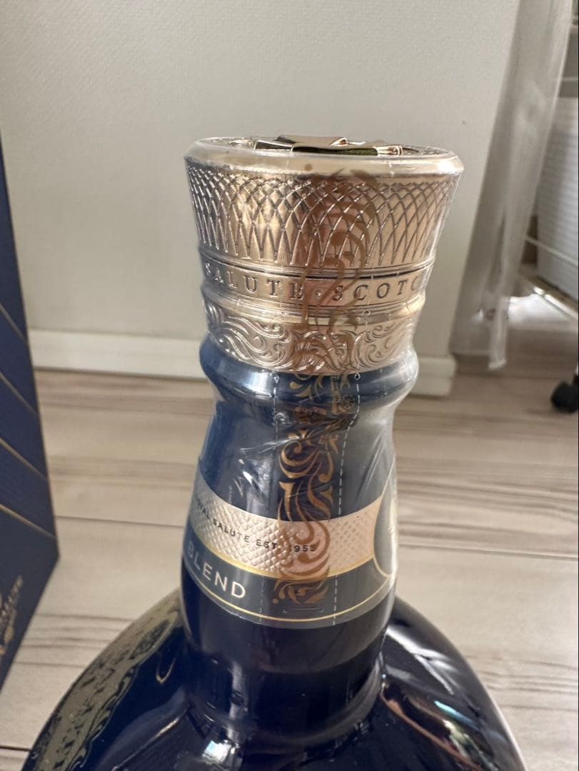 ロイヤルサルート 21年 シグネチャー ブレンドウイスキー 40％ 700ml