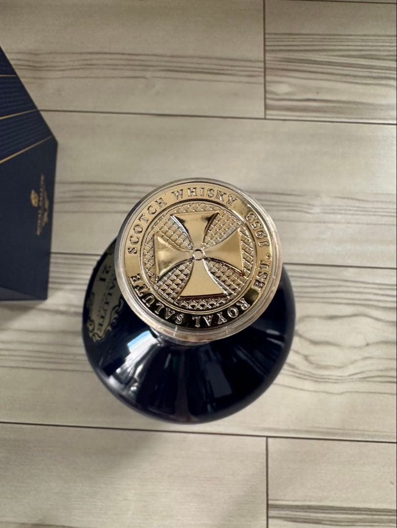 ロイヤルサルート 21年 シグネチャー ブレンドウイスキー 40％ 700ml