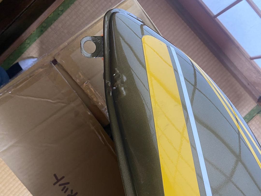 最終値下げ　ゼファー750 タイガー　外装