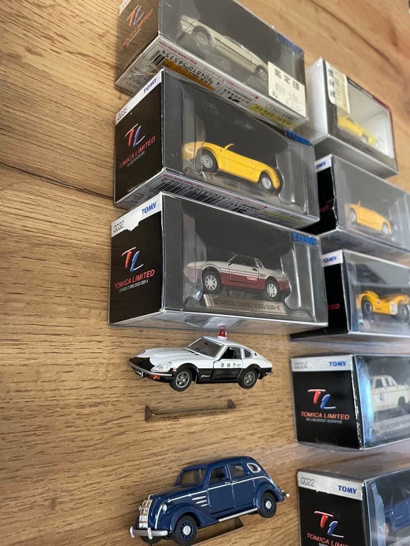 トミカリミテッド