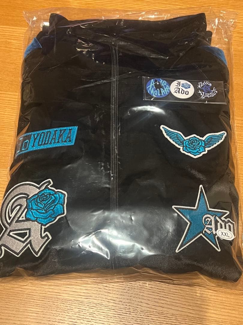 Ado ファッショナブル トラックジャケット 特大 XXL 缶バッジ付 よだか