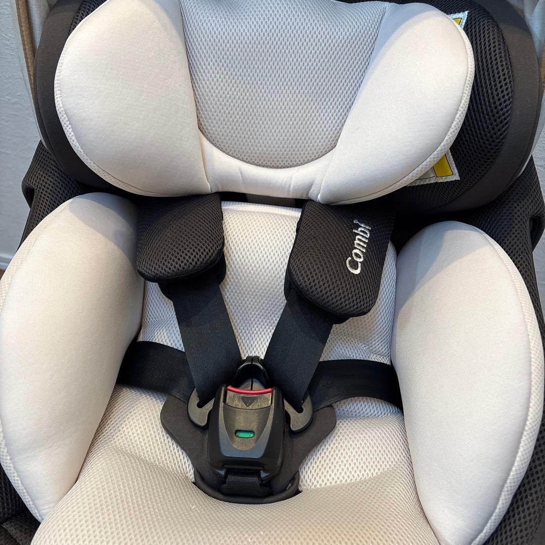 チャイルドシート　Combiコンビ　THE S ザエス　ZB-690