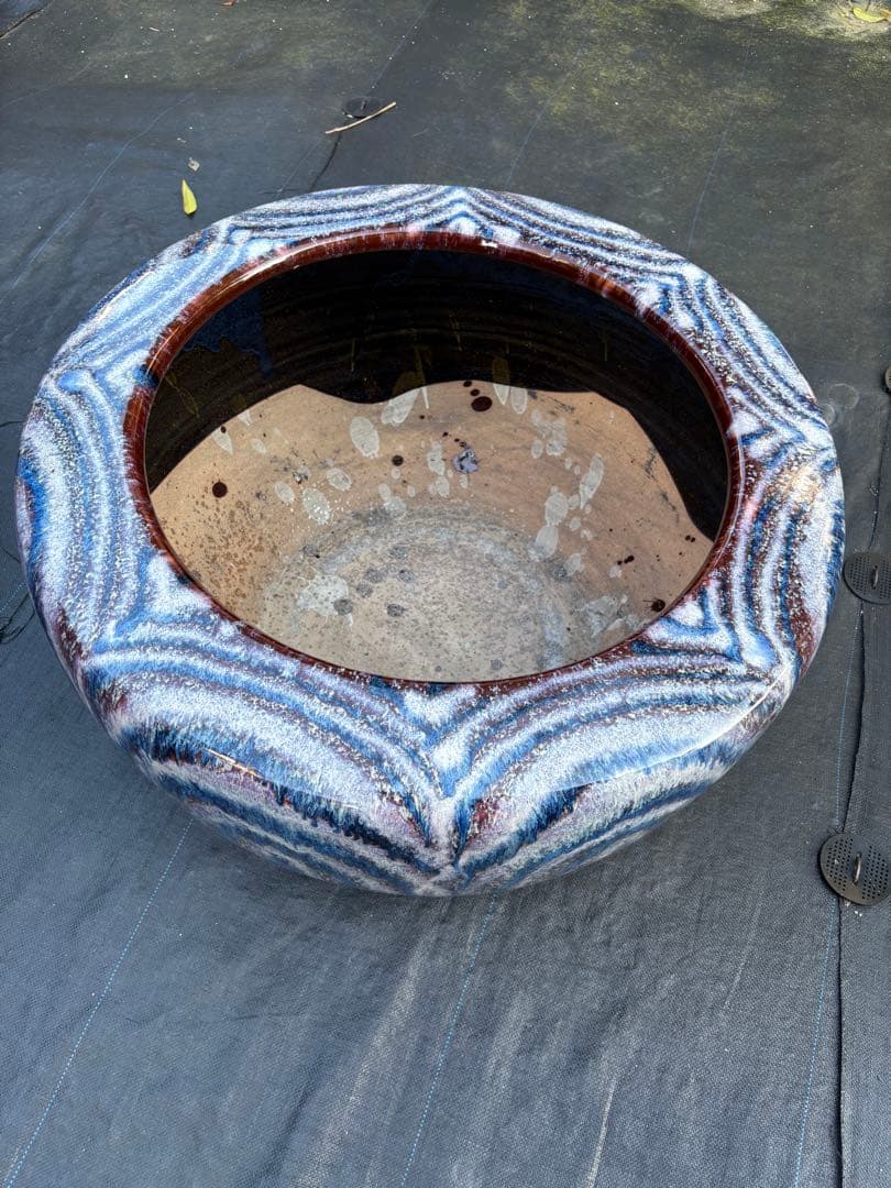 陶器　メダカ鉢・火鉢・花鉢（19８）