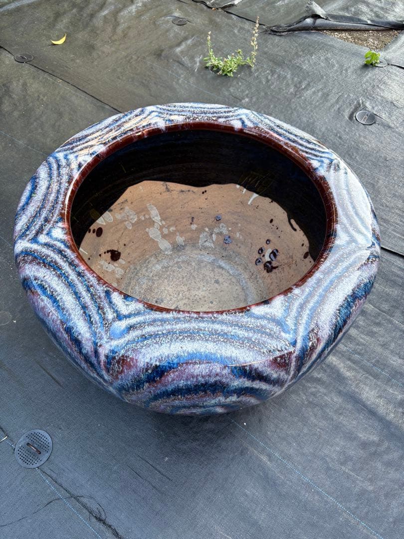 陶器　メダカ鉢・火鉢・花鉢（19８）