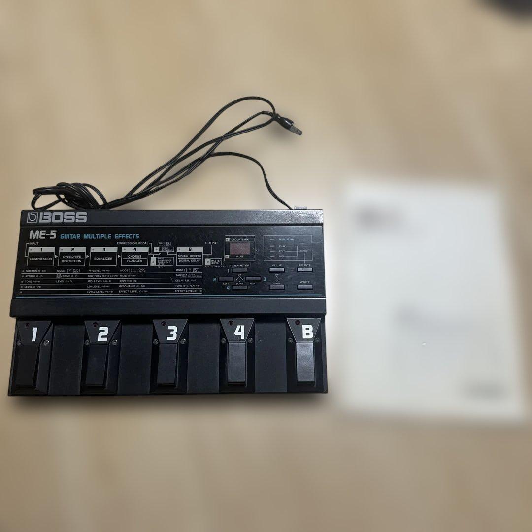BOSS ME-5 ギターエフェクター　マニュアルあり