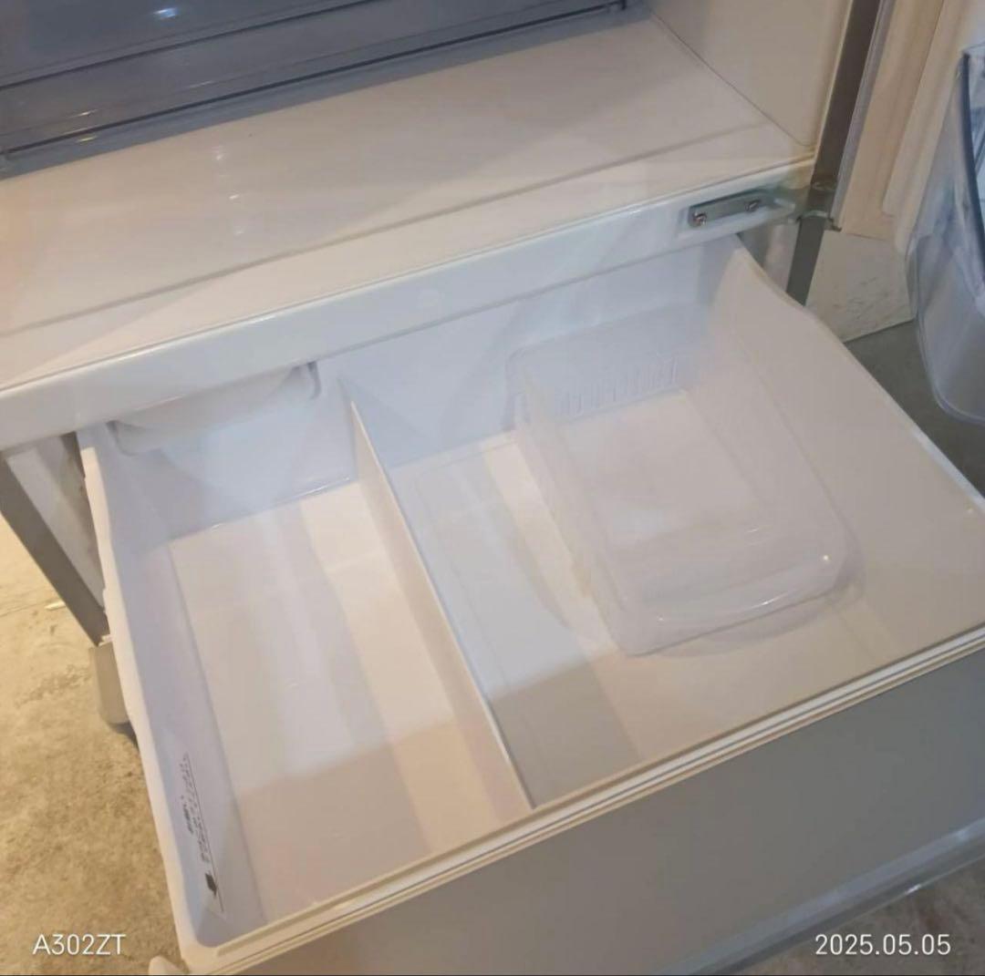 A001★2022年製★アクア　4ドア　冷蔵庫　シルバー　自動霜取り ファミリー