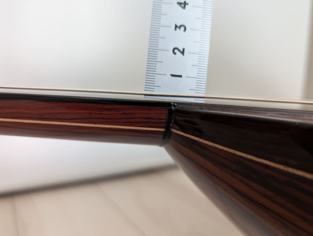 トルコのウード 木製 専用ケース付き