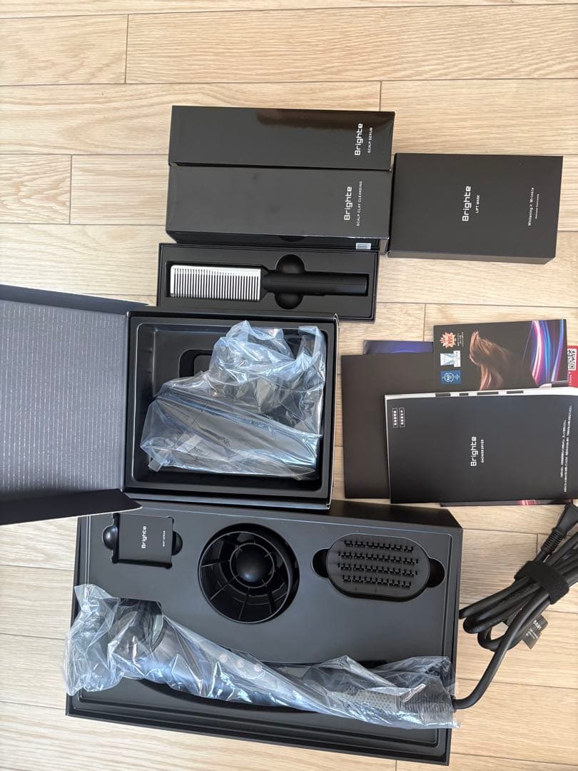 【新品未使用‼️早い者勝ちです】brighte ドライヤー