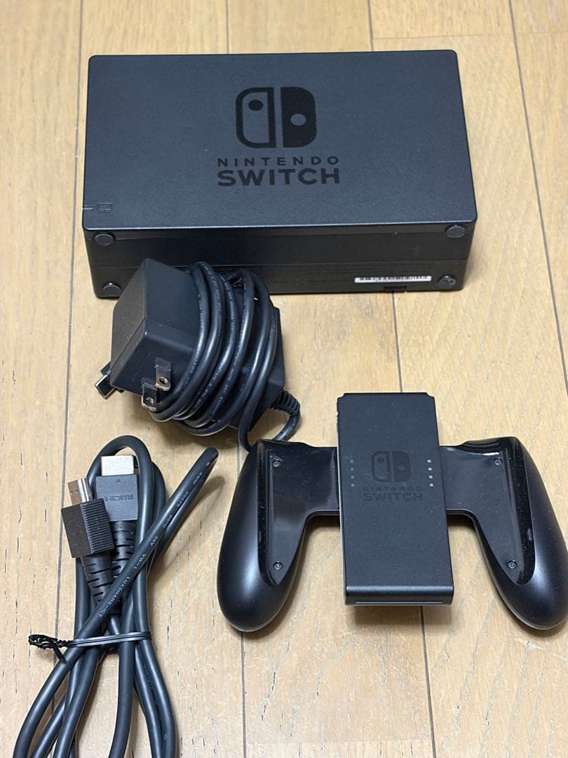 【一部接触不良あり】Nintendo Switch 青/赤 本体 付属品セット