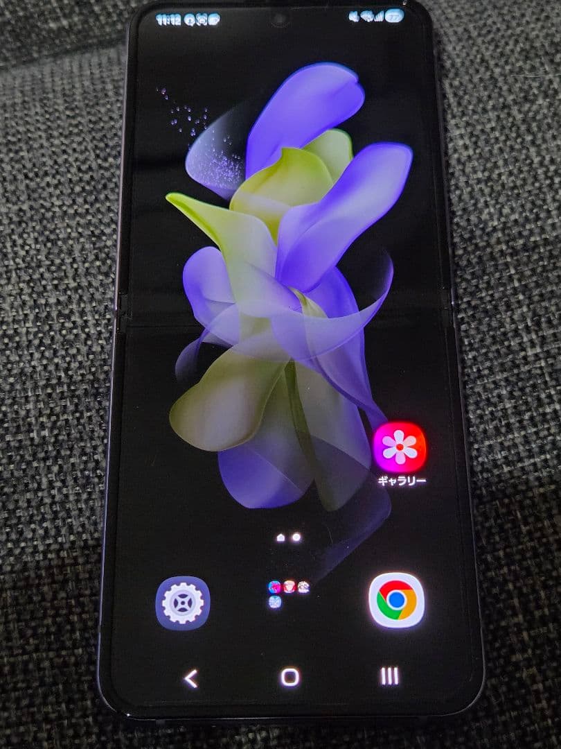 Samsung Galaxy Z Flip 4 パープル 本体 docomo美品