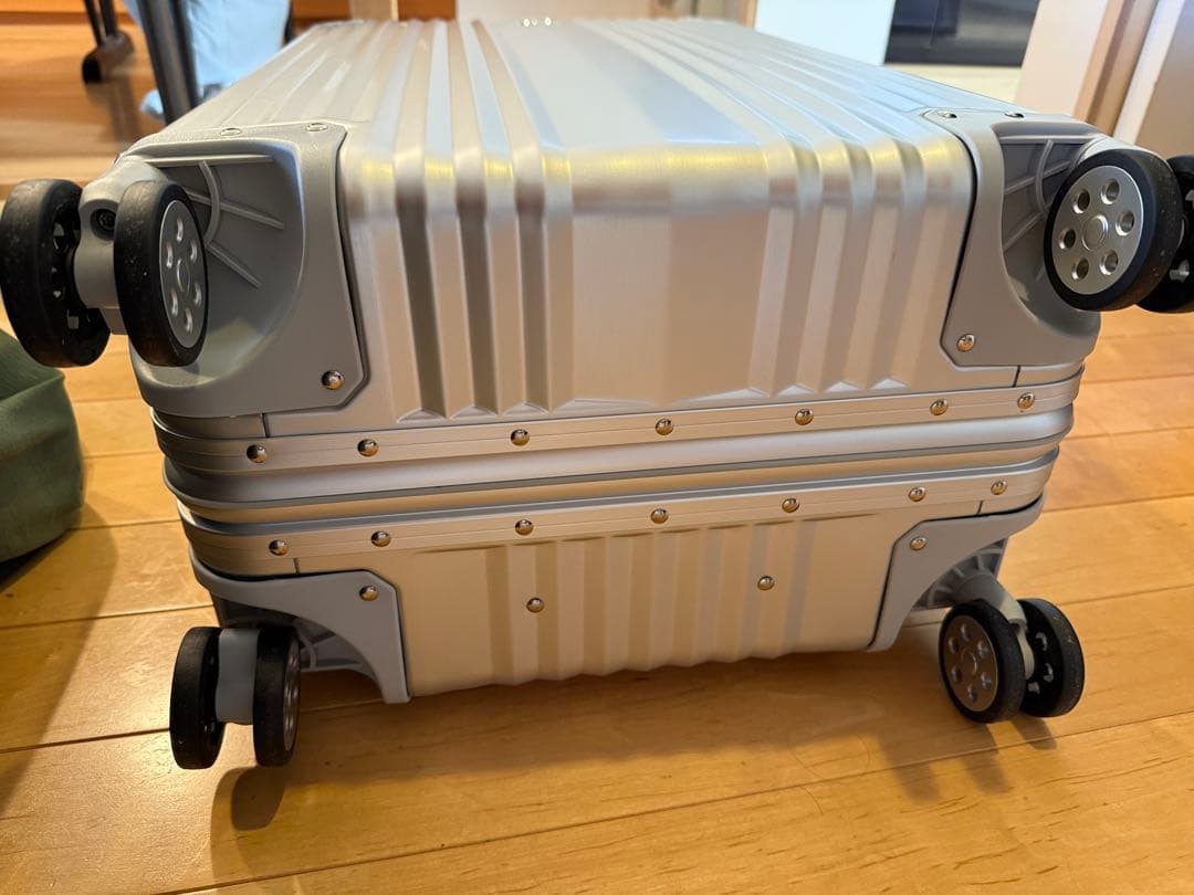 メルセデス・ベンツ　オリジナルアルミケース　スーツケース　65L