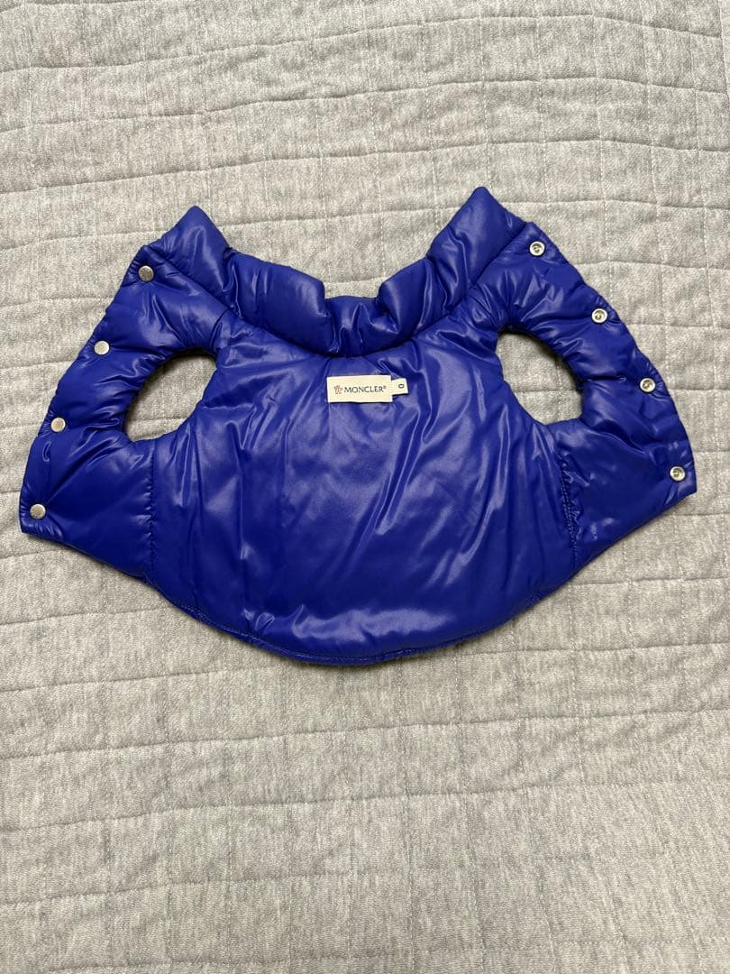 ま*ん様 MONCLER & Poldo 犬服 ダウンジャケット モンクレール