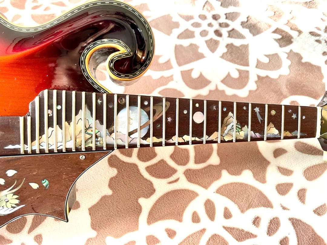 美しき謎のマンドリン　サンバースト マンドリン本体　インレイ装飾