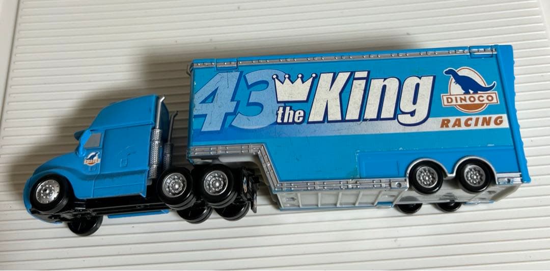 カーズ、マテル、キングトレーラー、マックトレーラー、ミニカー収納