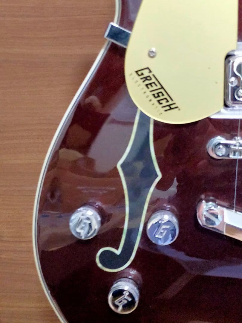 ギター G5220 JetBT SingleCut with VStoptail DCM