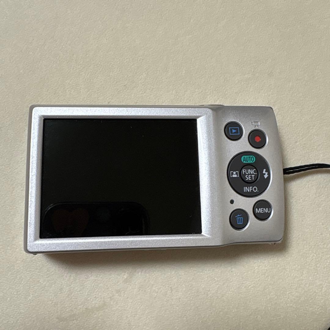 Canon IXY コンパクトデジタルカメラ 本体とバッテリー