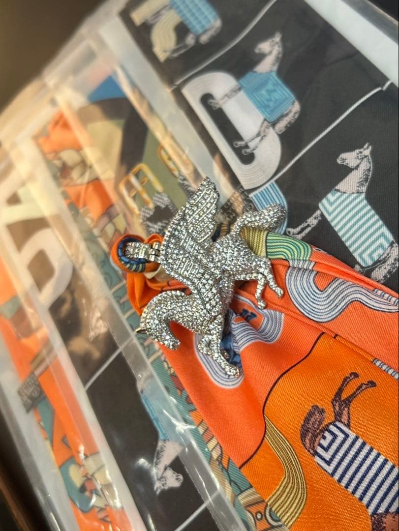 ペガサストップ　チャーム✖️スカーフ