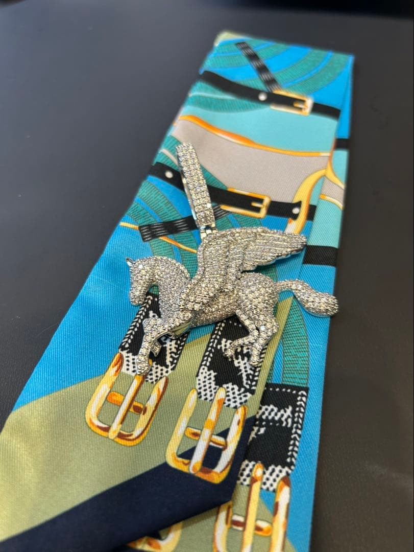 ペガサストップ　チャーム✖️スカーフ