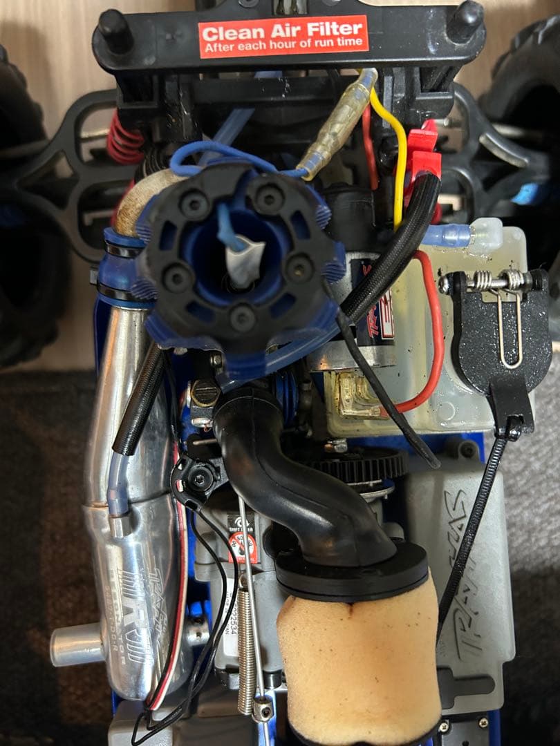 動作確認済み✨　トラクサス　t-maxx 3.3　エンジン　ニトロ