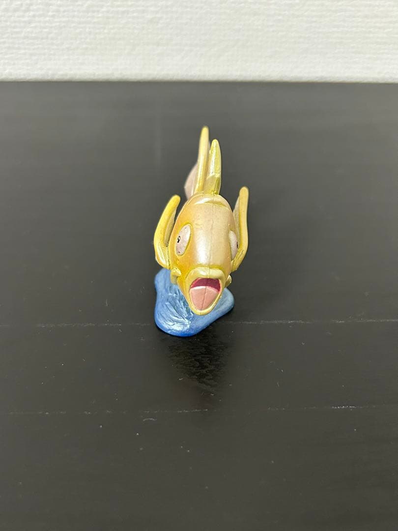 【希少】金のコイキング フィギュア