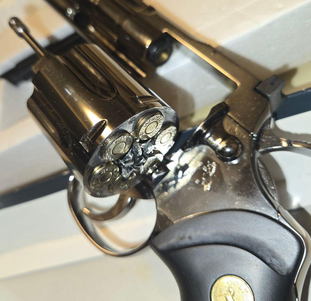 コルト　パイソン３５７マグナム　トワイライトクローム