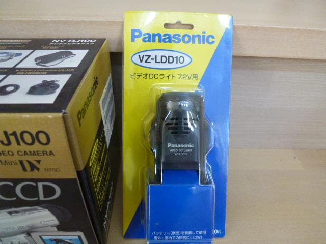 広*ム様 新品Panasonic ビデオカメラDIGICAM NV-DJ100