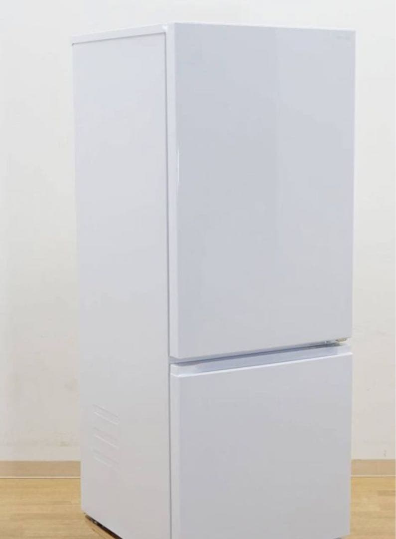 ホワイト 2ドア冷蔵庫(わずか8ヶ月使用した)