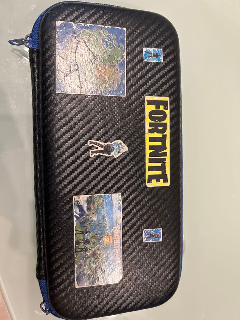 Nintendo Switch 本体 スイッチのカバー付き