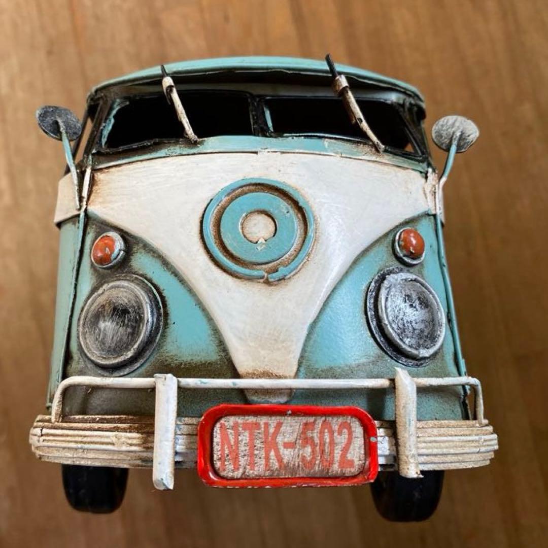 ワーゲンバス風 ブリキ製のミニカー ②