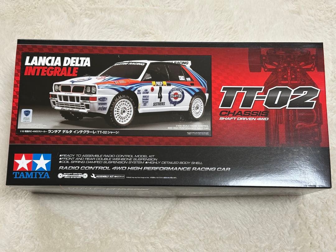 タミヤ　ランチアデルタインテグラーレ（TT-02シャーシ）
