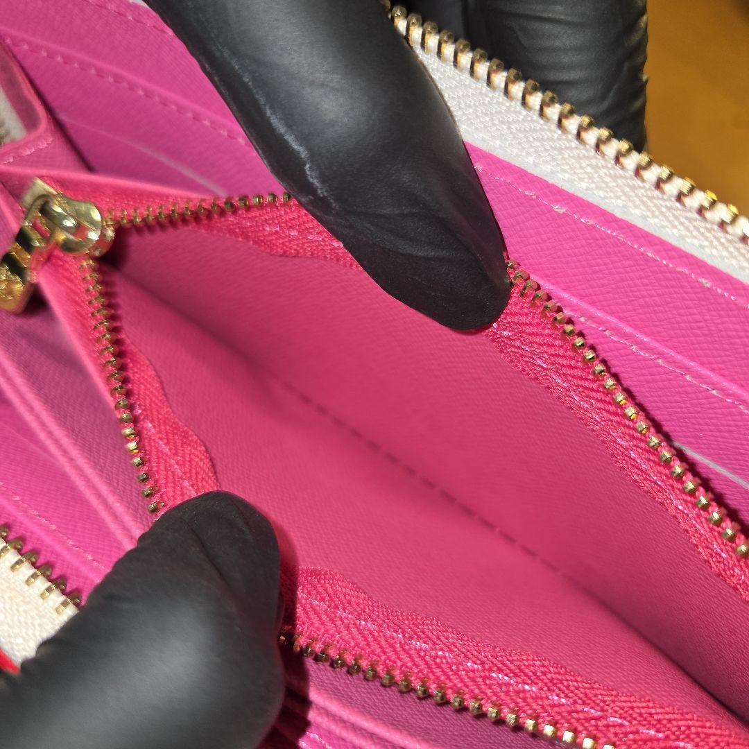 LOUIS VUITTONジッピーウォレットマルチカラーホワイト