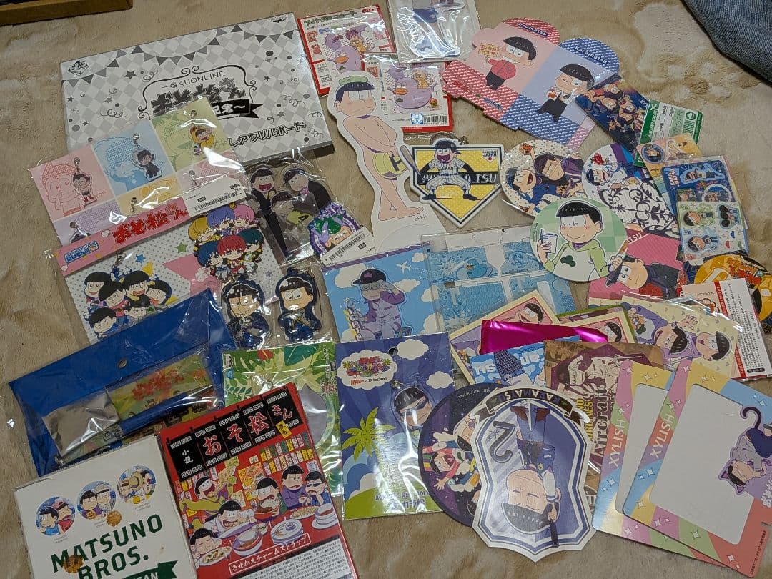 おそ松さん まとめ売り 大量 一松 カラ松 十四松 おそ松 トド松 チョロ松