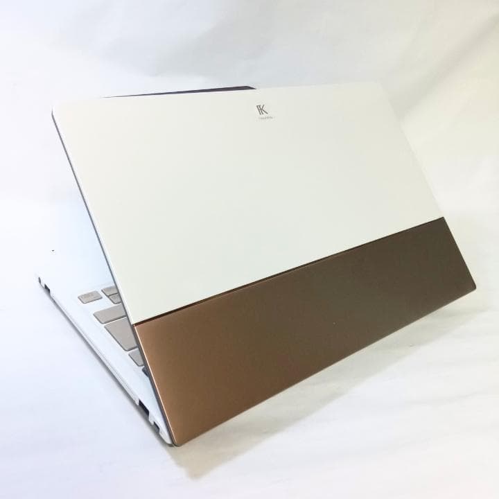 【可愛い♬】ノートパソコン windows11 office 富士通 i5 美品