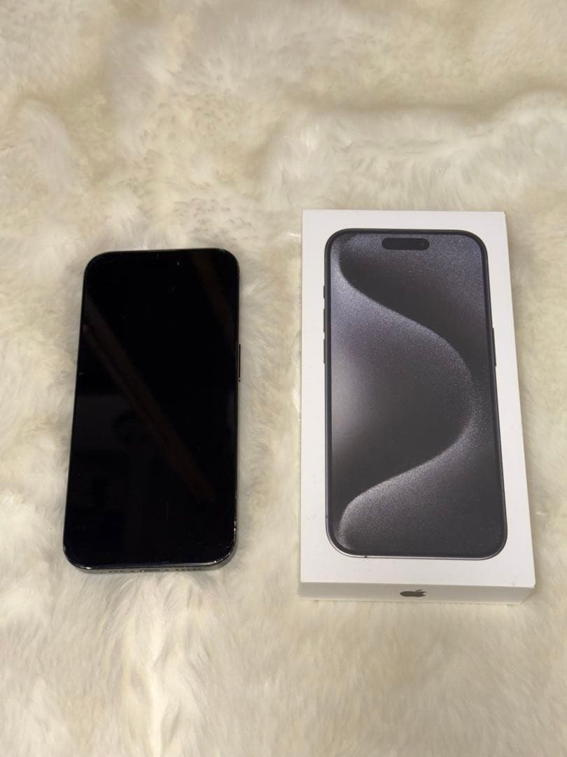 iPhone 15 Pro 本体 ブラックチタニウム