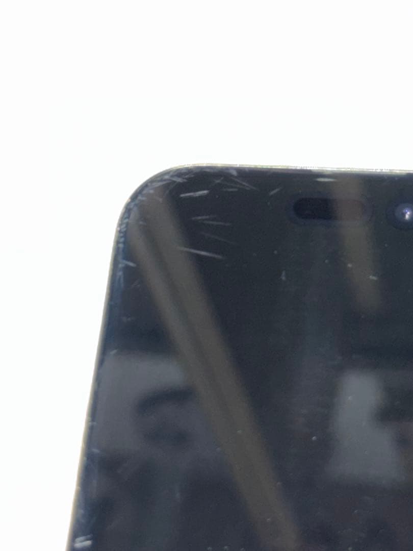 iPhone 15 Pro 本体 ブラックチタニウム